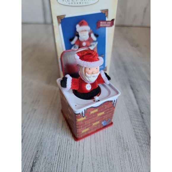 Hallmark 2004 pop! goes the Santa ornament Xmas - Picture 2 of 8